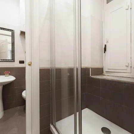 Clarahouse * Rom